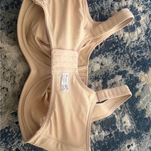 WACOAL Simone Seamless Underwire Sports Bra - Nude 38G - Picture 2 of 4